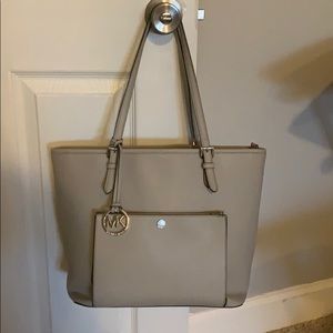 Michael Kors Gray Beige bucket shoulder bag